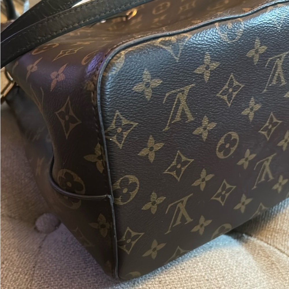 LOUIS VUITTON Monogram Neonoe MM in Black - Picture 4 of 15